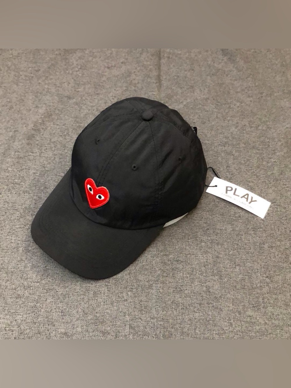 💫Comme des Garçons Play Black Cap with Red Heart Patch